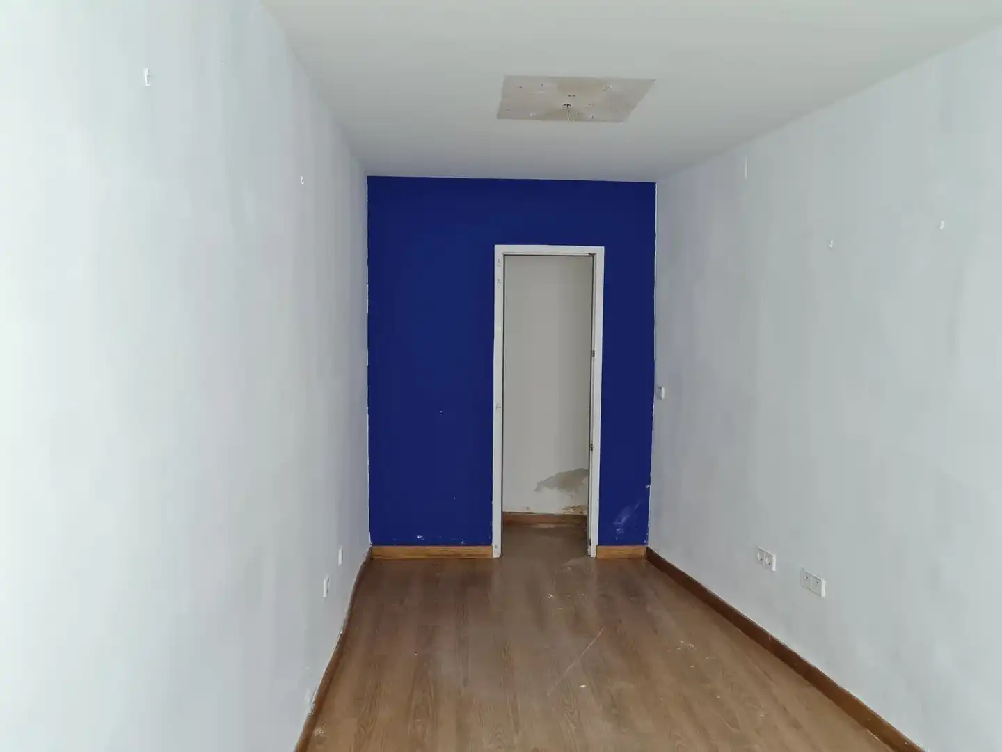 Habitación de Local en venta en Alcázar de San Juan