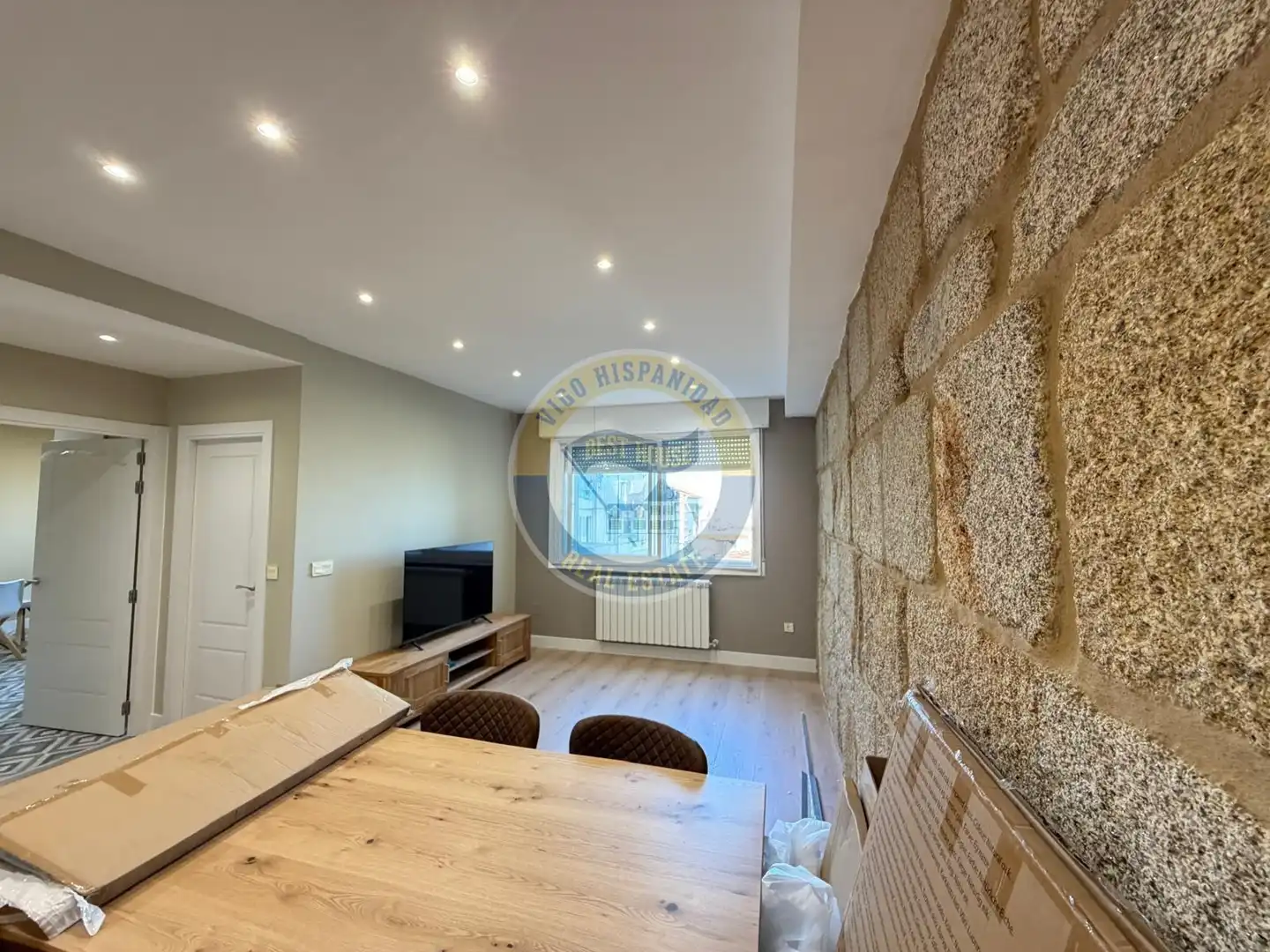 Piso de alquiler en Vigo  con Calefacción, Parquet y Amueblado
