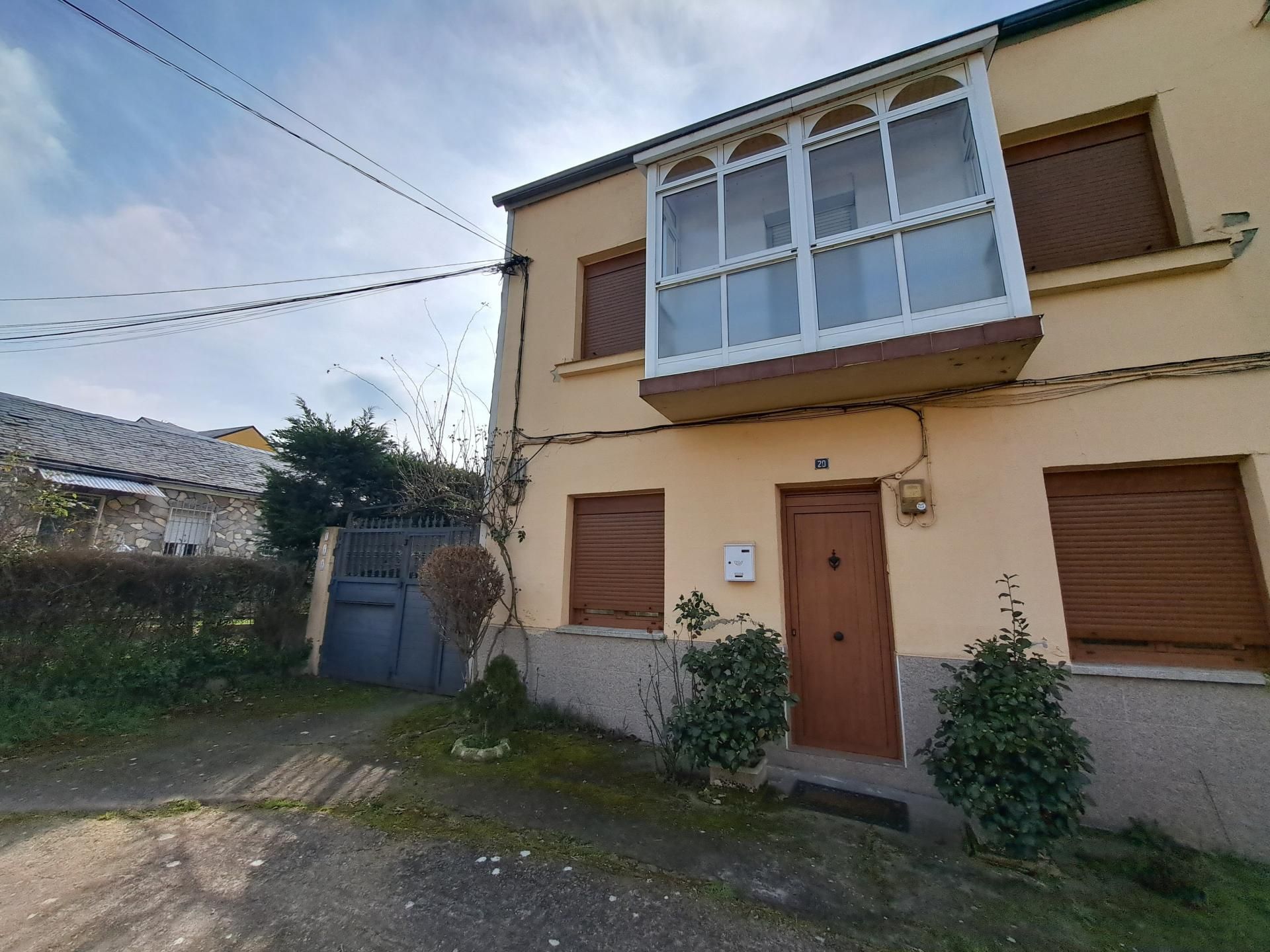 House or chalet for sale in Compostilla - Columbrianos