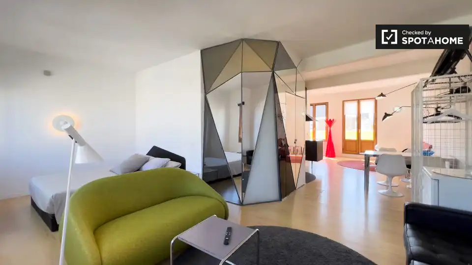 Piso con terraza en alquiler en Ciutat Vella