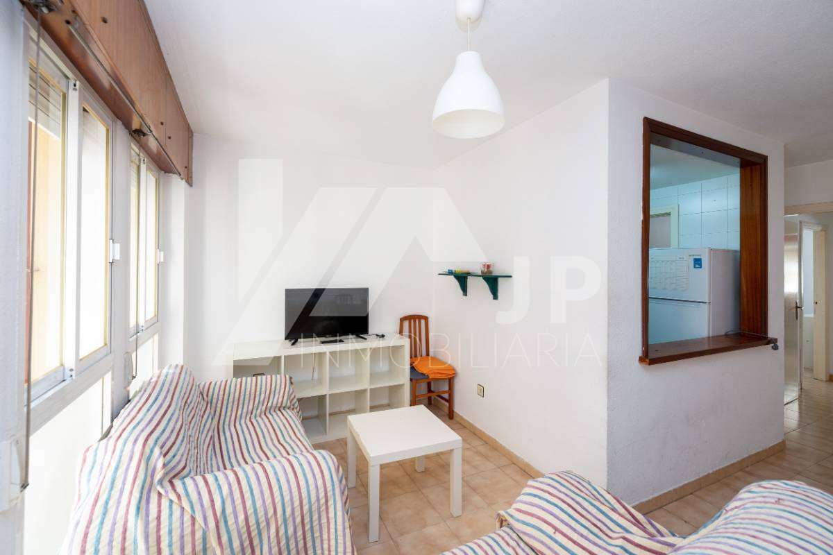 Flat to rent in Calle Hinojosa, Centro - Sagrario