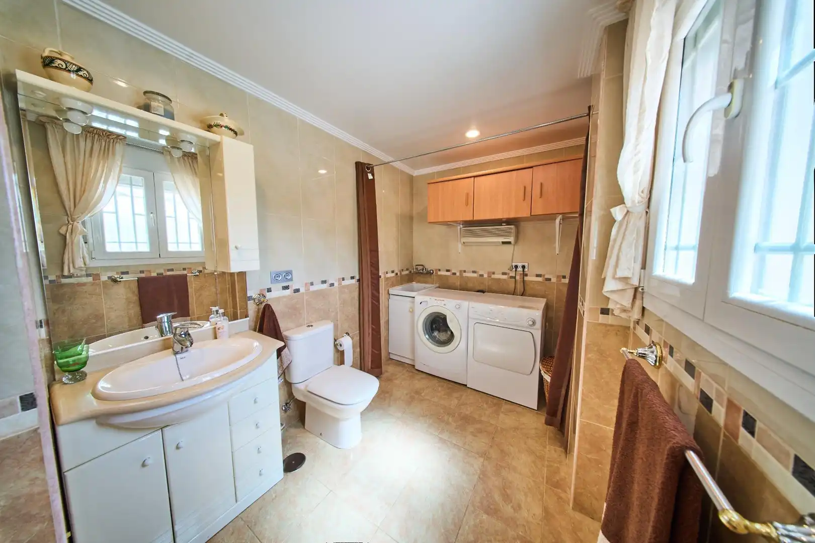 Baño de Casa o chalet en venta en Dílar con Aire acondicionado, Calefacción y Jardín privado