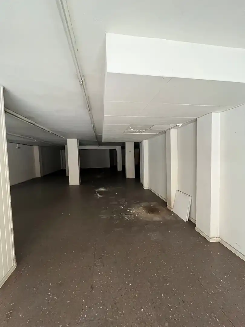 Local comercial en venta en Carrer Santiago Rusiñol 2, imagen 3