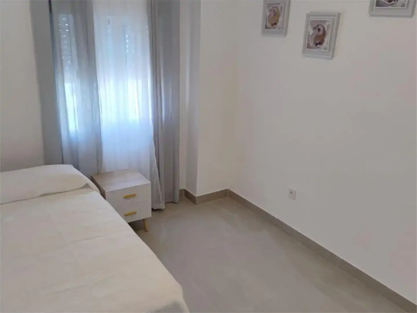 Dormitori de Pis en venda en Fuengirola amb Aire condicionat i Balcó