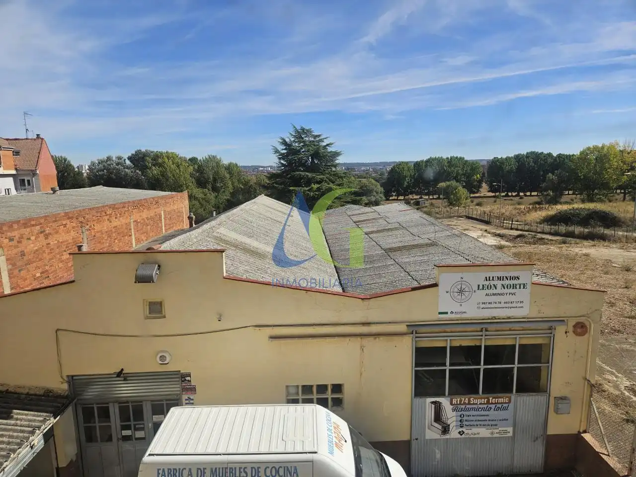 Vista exterior de Pis en venda en San Andrés del Rabanedo amb Calefacció, Traster i Moblat