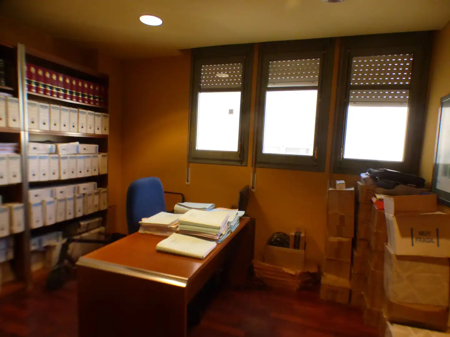 Office for sale in Girona  with Air Conditioner, Heating and Furnished