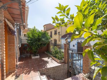 Casa con giardino in vendita a Calle Jerez 3