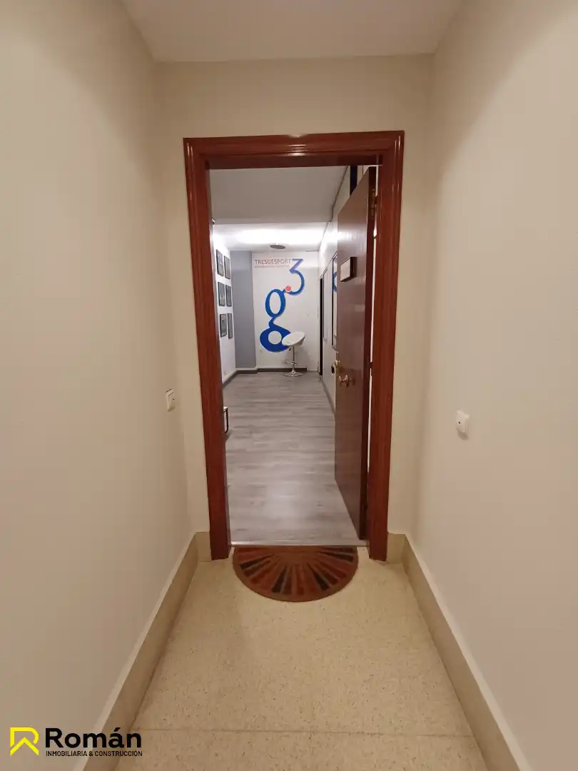 Office for rent in  Pamplona / Iruña  with Heating and Furnished