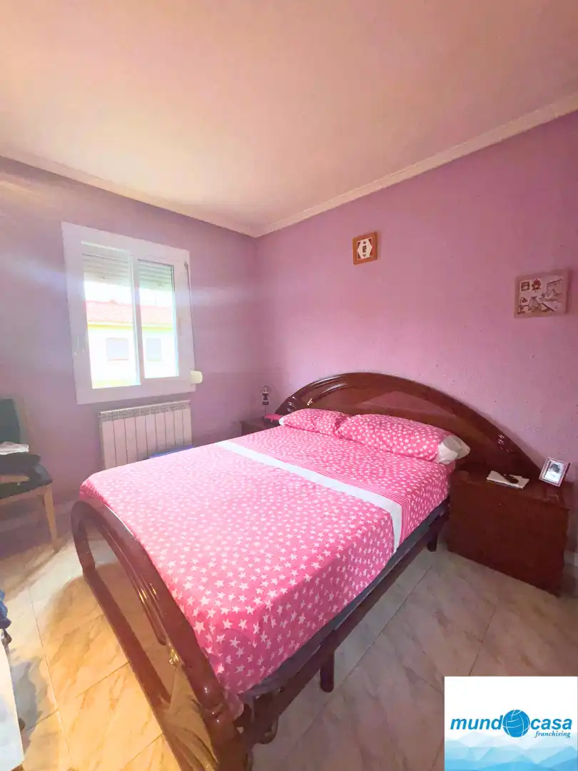 Habitación de Piso en venta en Zaragoza con Aire acondicionado, Calefacción y Amueblado