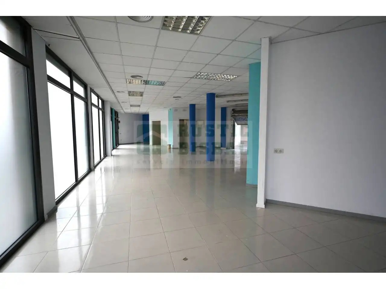 Local comercial de lloguer a Calle Pau Casals, imagen 3