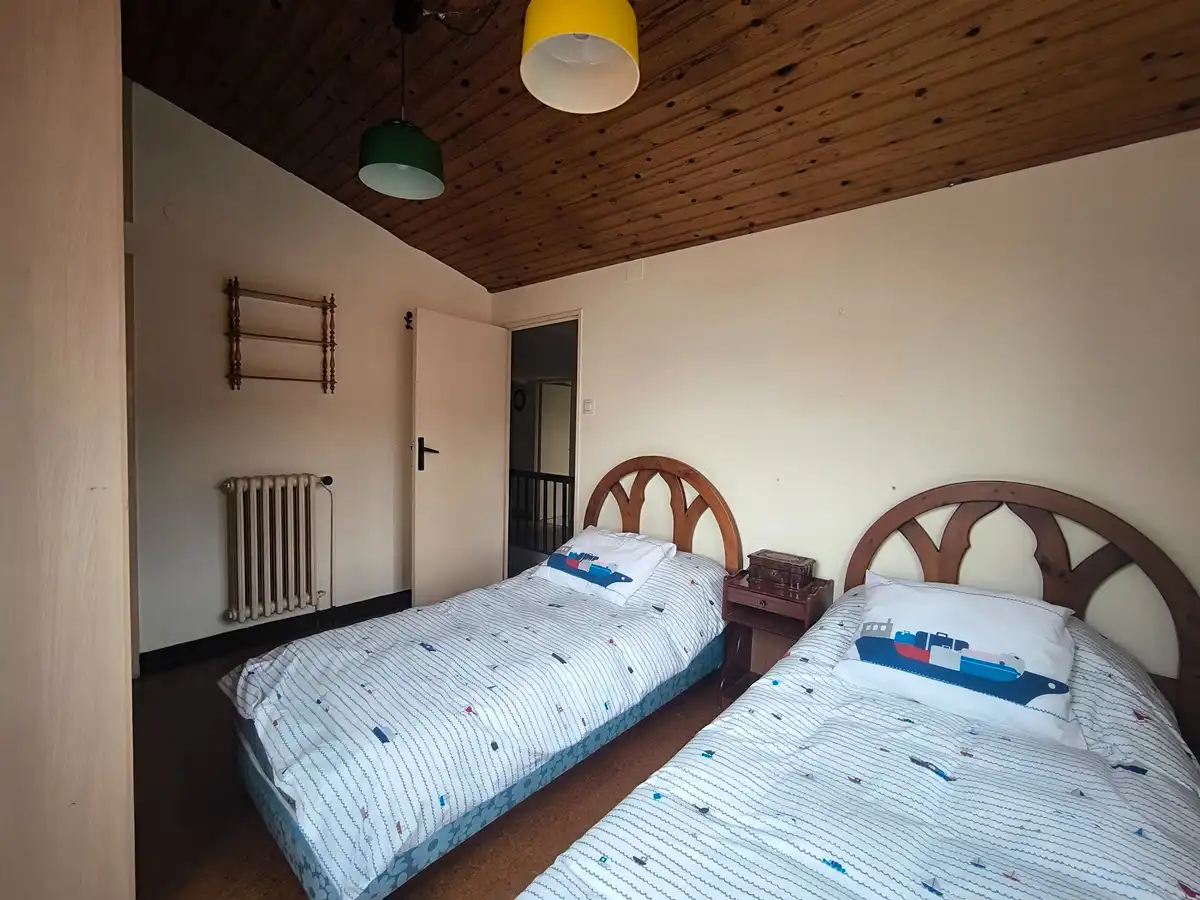 Habitación de Casa o chalet en venta en Vilagarcía de Arousa con Calefacción, Jardín privado y Parquet