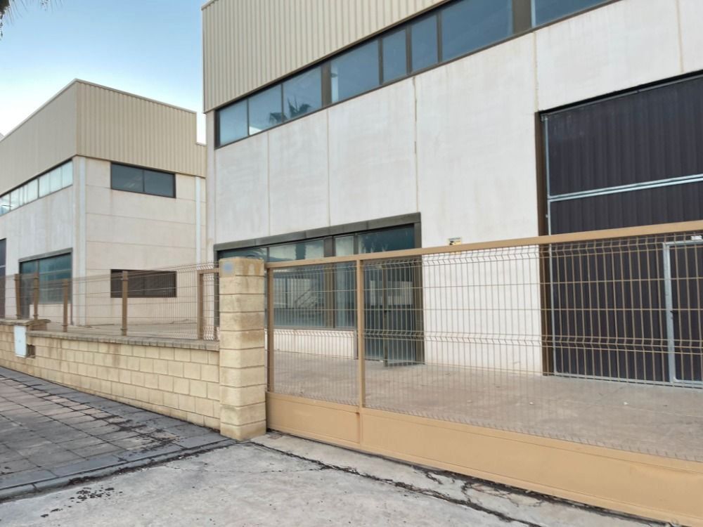 Exterior view of Industrial buildings for sale in  Jaén Capital