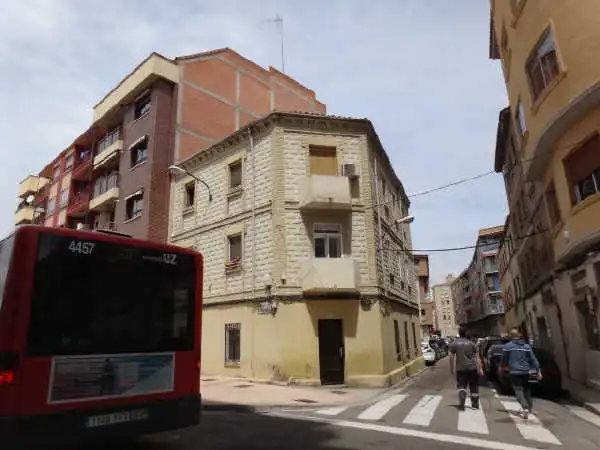 Außenansicht von Wohnung zum Verkauf in Zaragoza