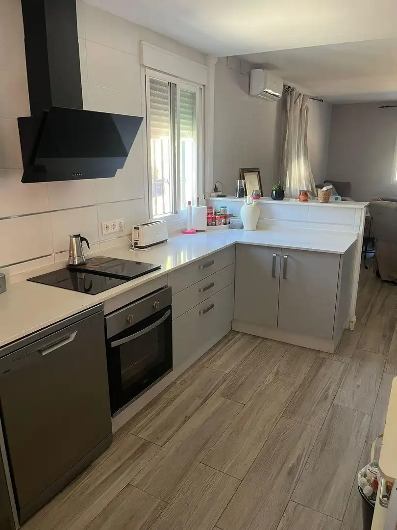 Cuina de Casa o xalet en venda en Córdoba amb Aire condicionat, Calefacció i Jardí privat