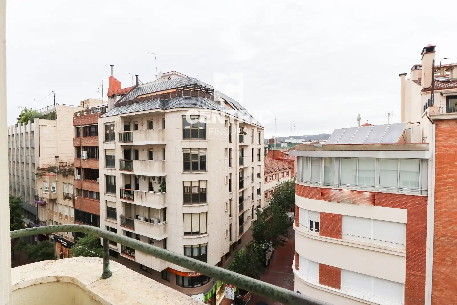 Exterior view of Flat for rent in Terrassa  with Heating and Terrace