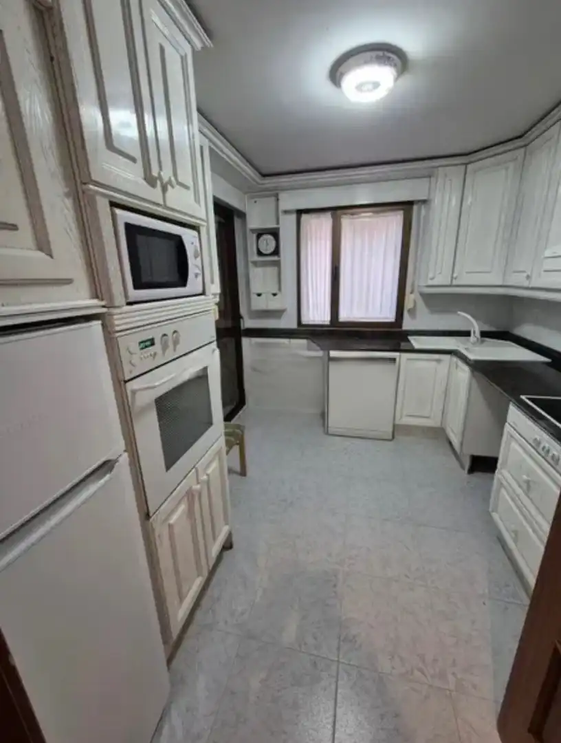 Küche von Wohnung zum Verkauf in Guadalajara mit Heizung, Terrasse und Möbliert