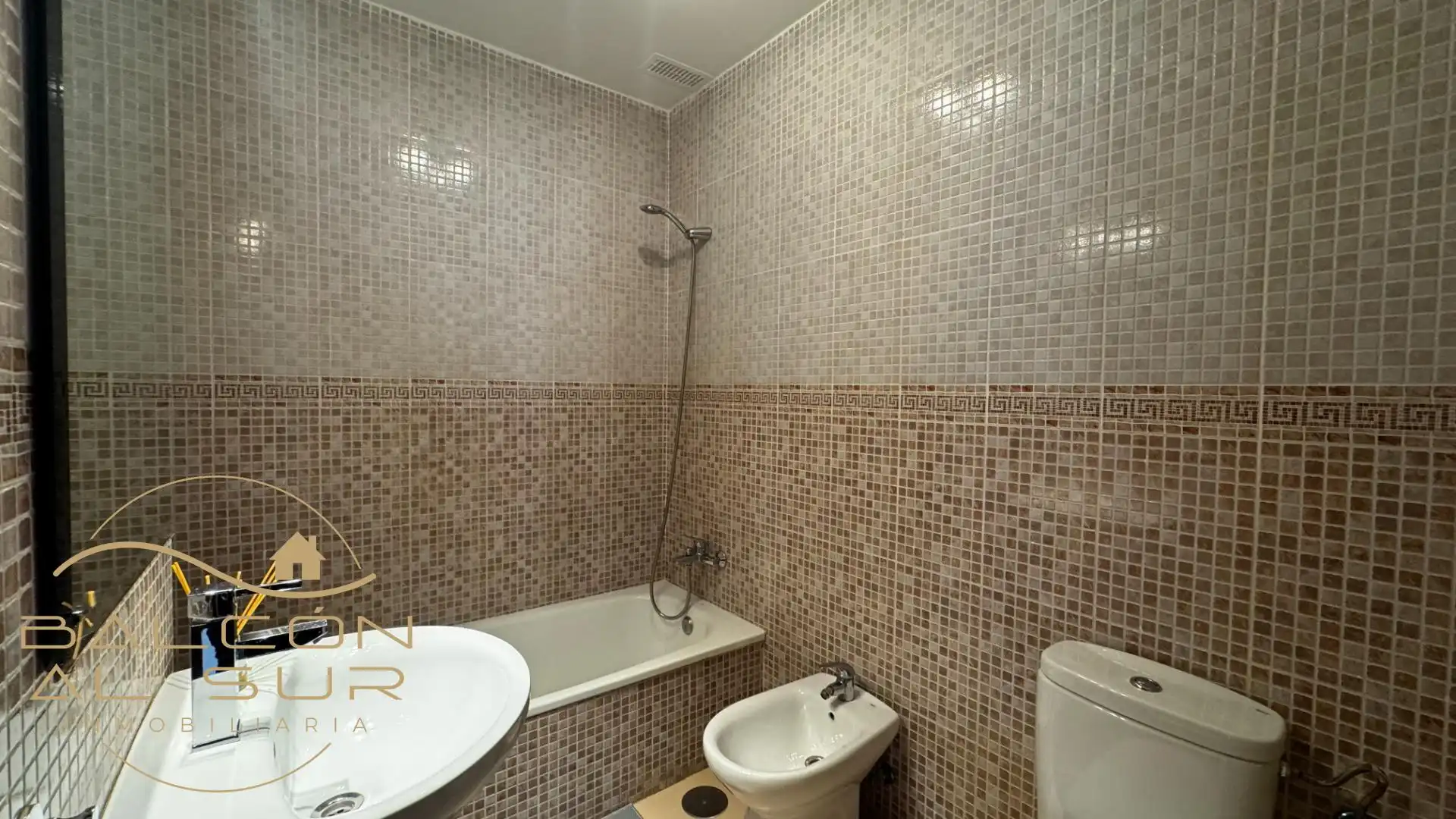 Bathroom of Flat for sale in Rota  with Air Conditioner and Terrace