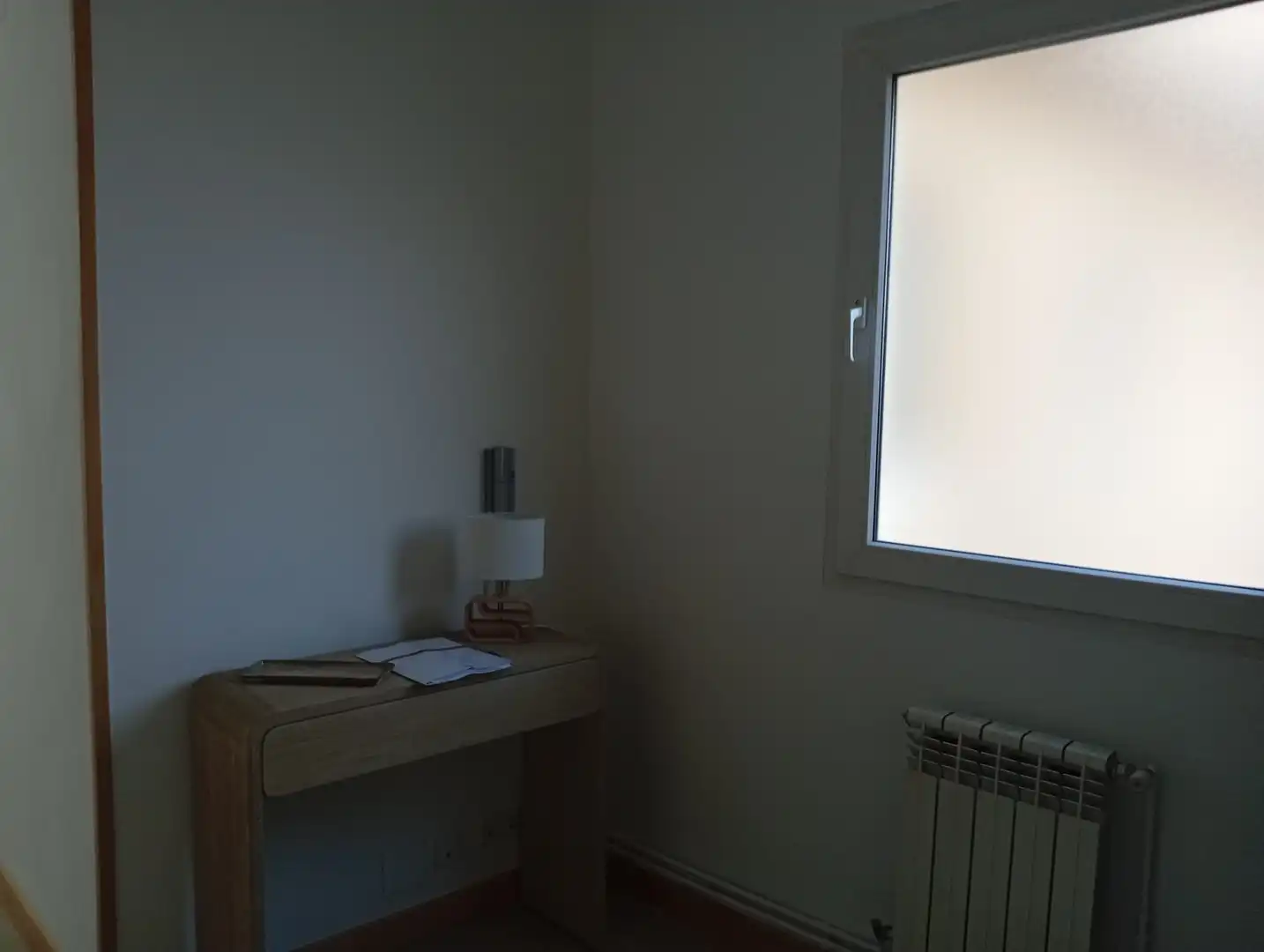 Schlafzimmer von Wohnung zur Miete in Santander mit Heizung