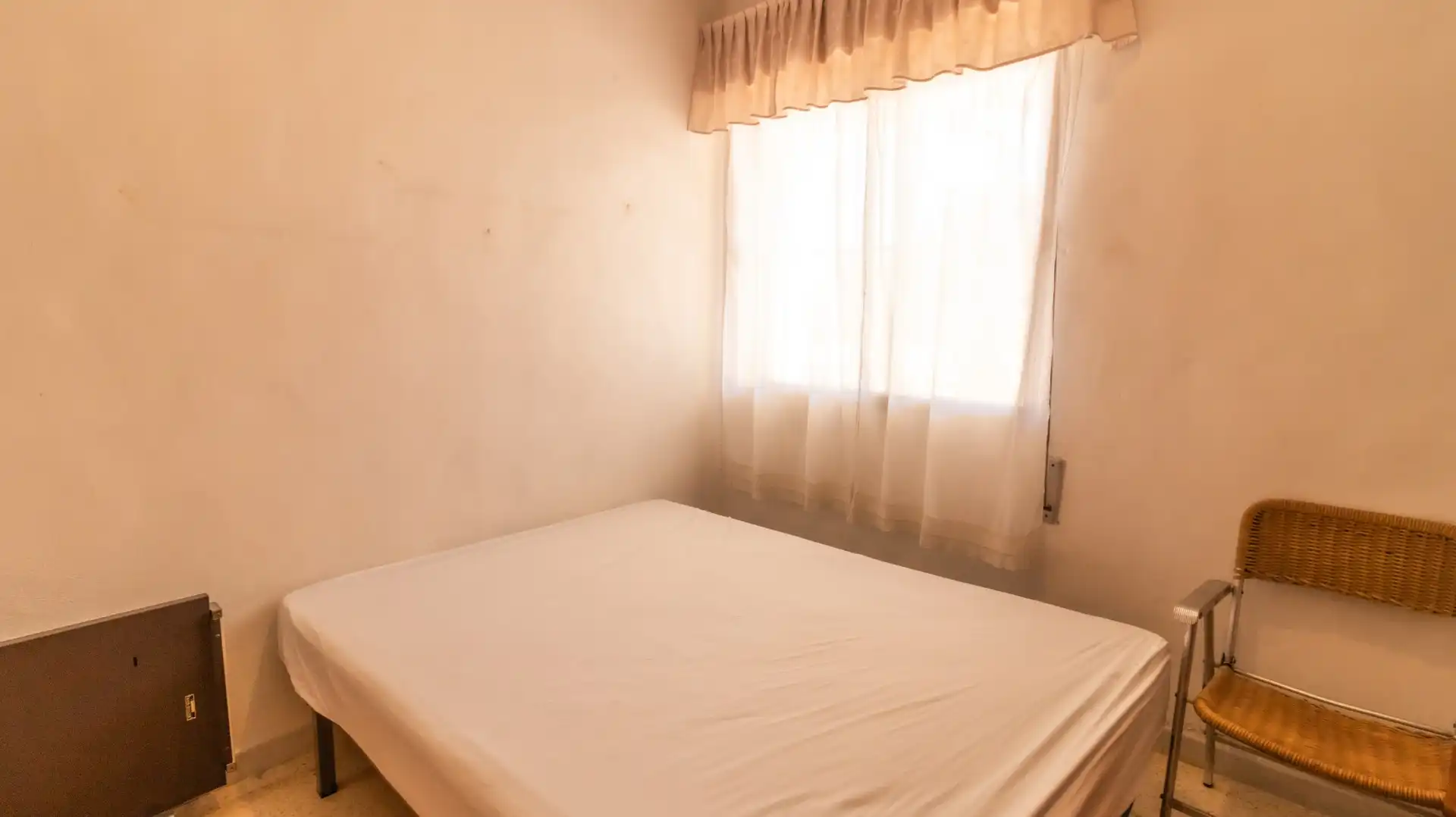 Habitación de Casa o chalet en venta en Elche / Elx con Aire acondicionado, Trastero y Amueblado