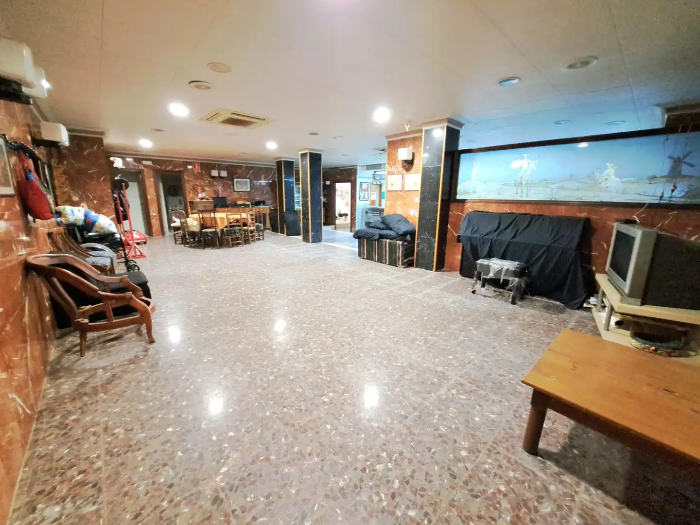 Business premises for sale in Casc Urbà, imagen 5