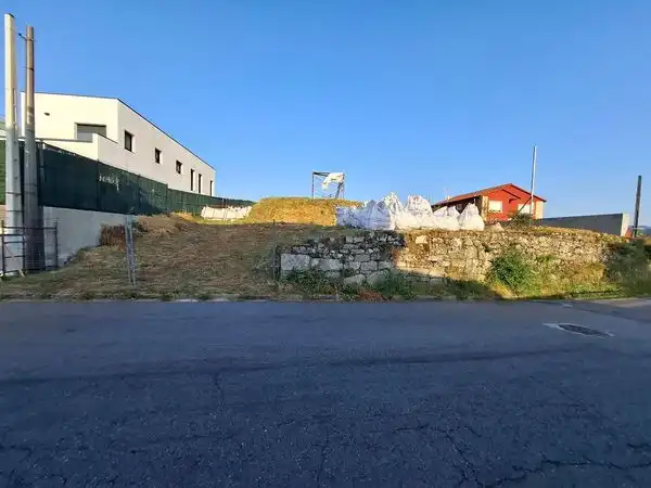 Wohnbaugrundstück zum Verkauf in Camiño da Falcoa, imagen 3