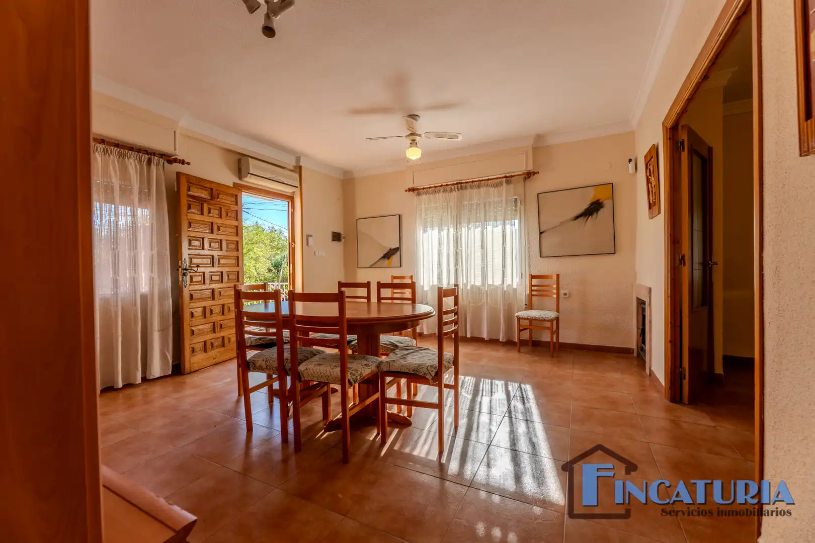 Comedor de Casa o chalet en venta en Riba-roja de Túria con Aire acondicionado, Jardín privado y Terraza