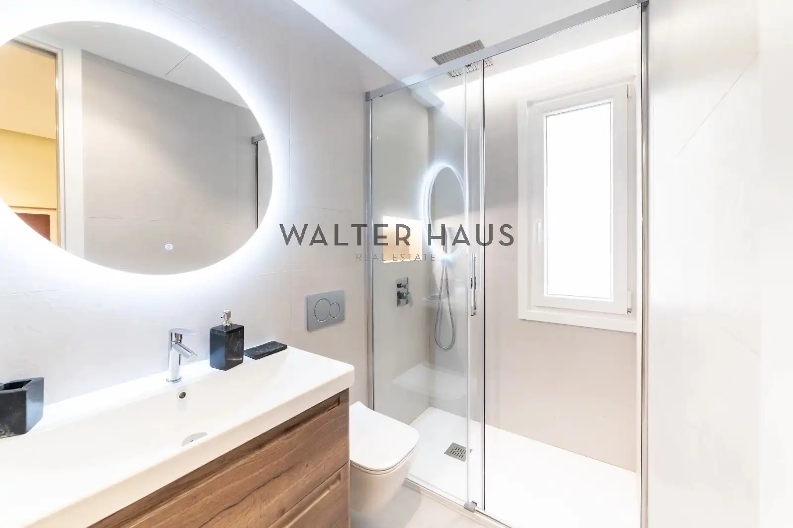 Flat with pool for sale in Calle del Alcalde Sainz de Baranda, imagen 5