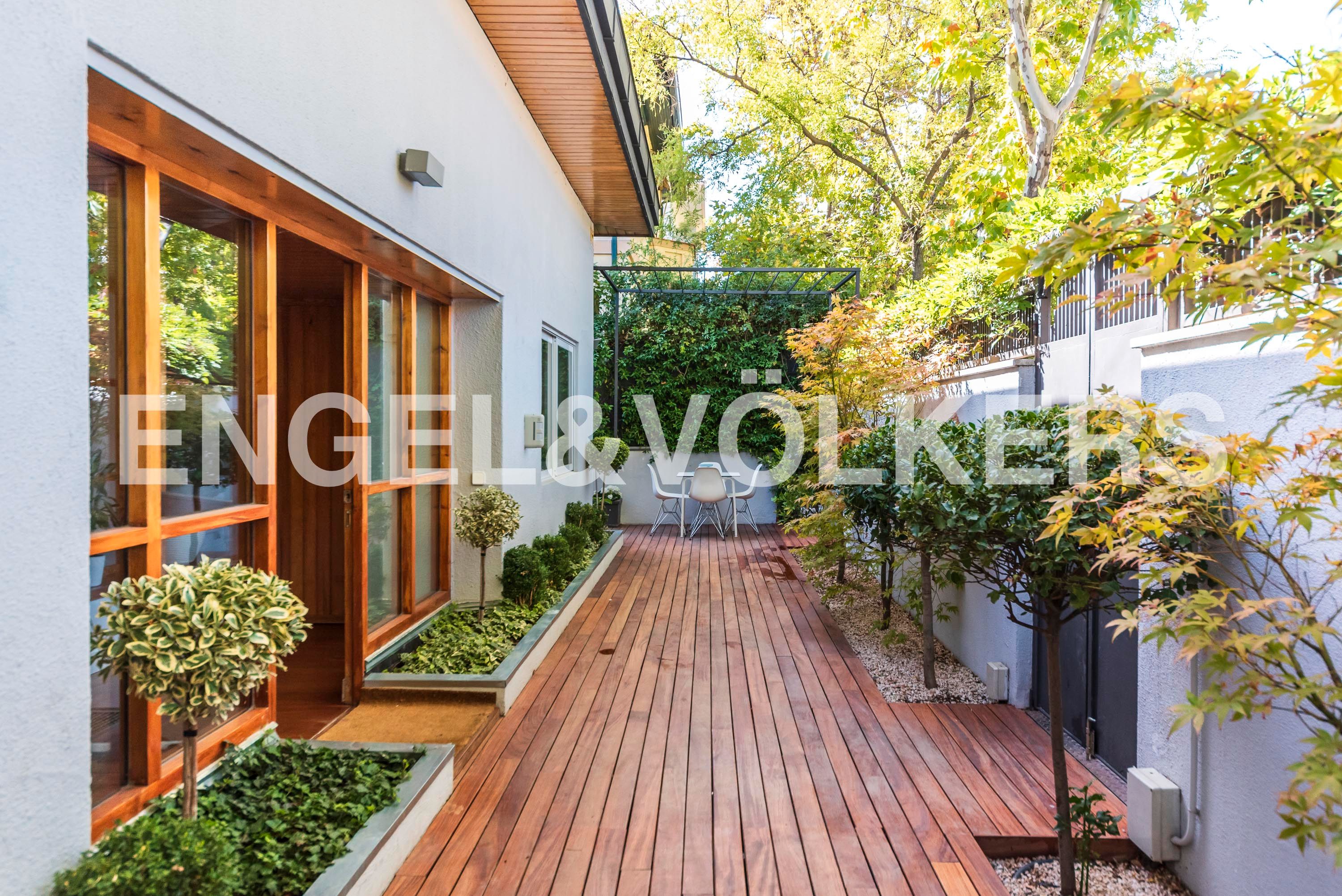 Terraza de Casa o chalet de alquiler en  Madrid Capital con Aire acondicionado, Calefacción y Jardín privado