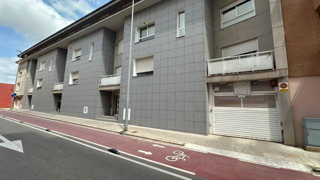 Garaje en Alquiler en Camino Camino Viejo de Alcora en Estación - Universidad