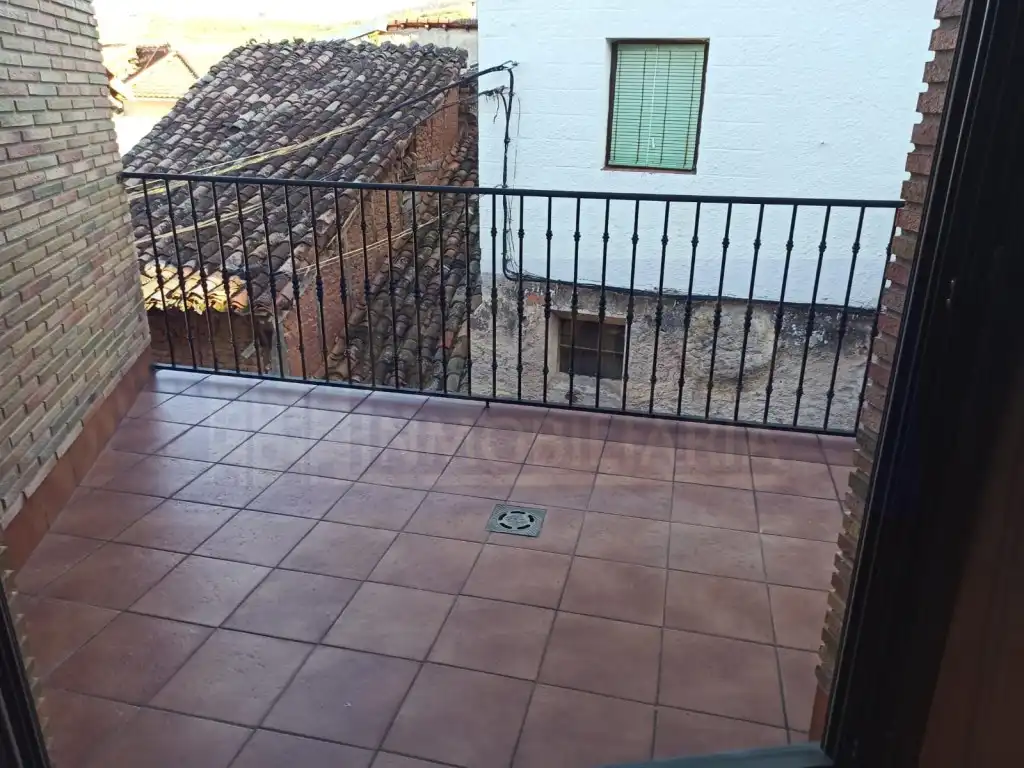 Terrassa de Casa o xalet en venda en Matute