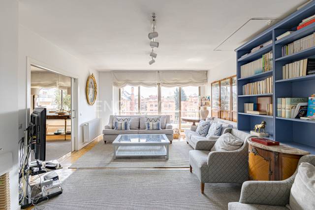 Ático en Venta en Calle Celeste en Colina