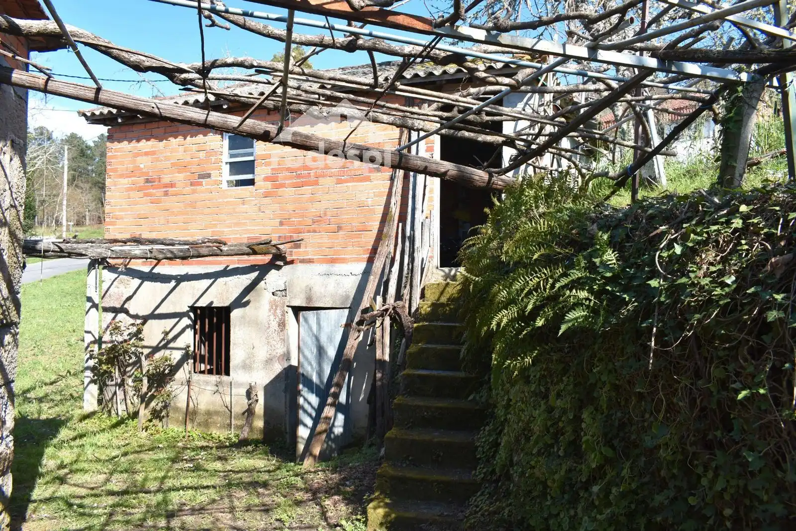 Vista exterior de Casa o chalet en venta en Verea con Trastero y Amueblado
