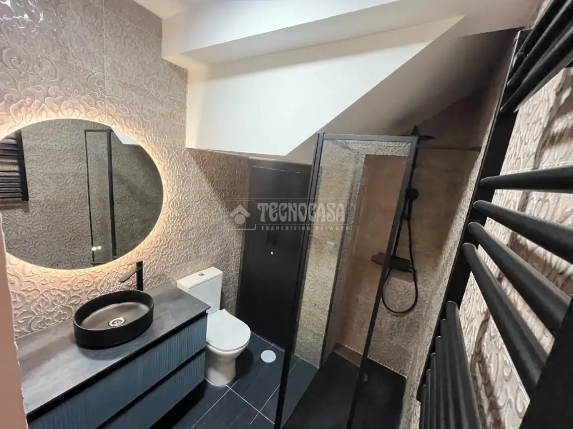 Baño de Piso en venta en Gijón  con Calefacción