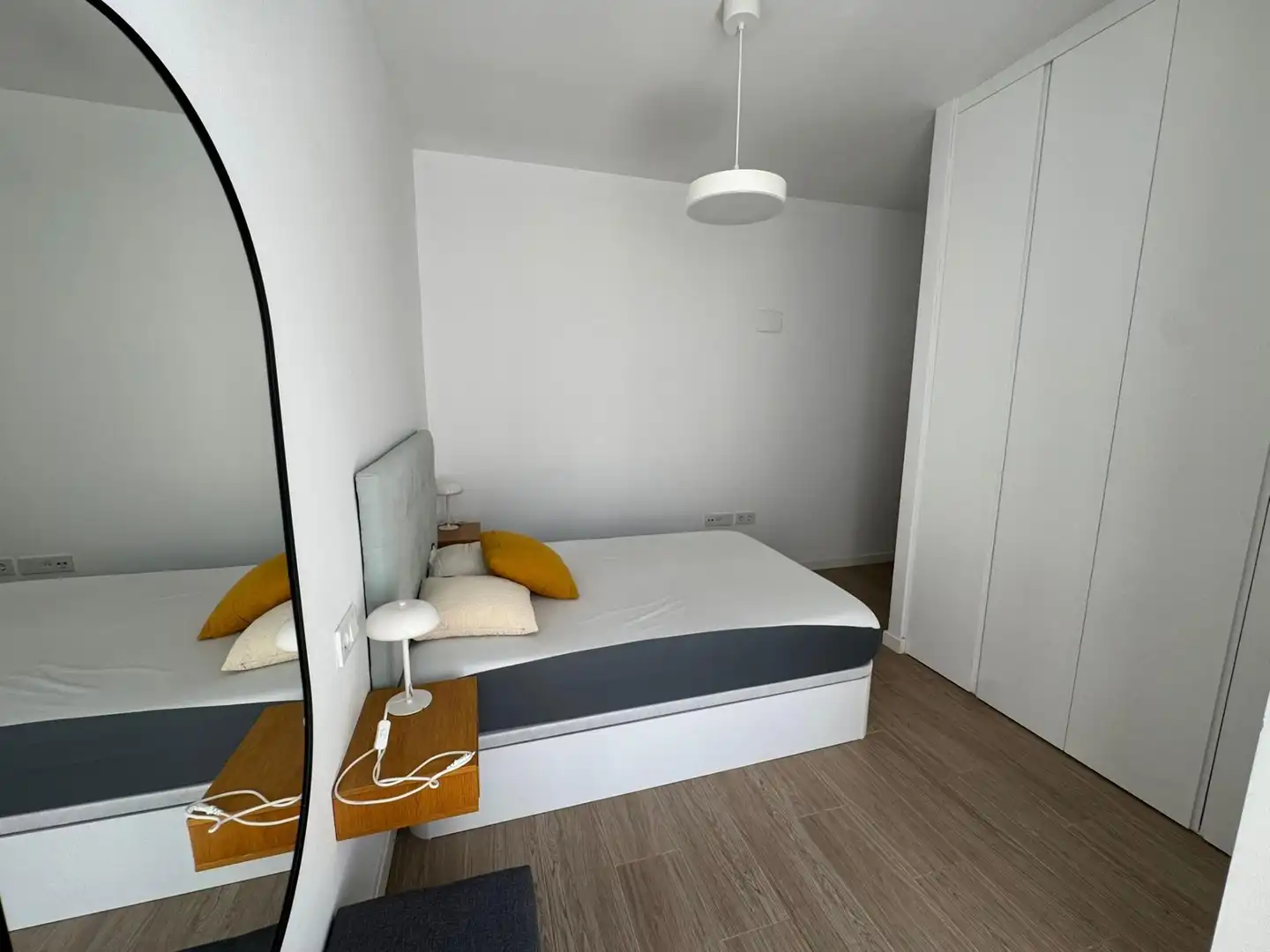 Bedroom of Duplexes for rent in Cádiz