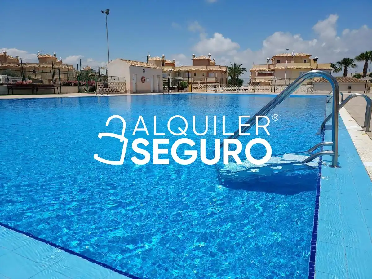 Piscina de Casa o xalet de lloguer en Santa Pola amb Aire condicionat, Calefacció i Terrassa