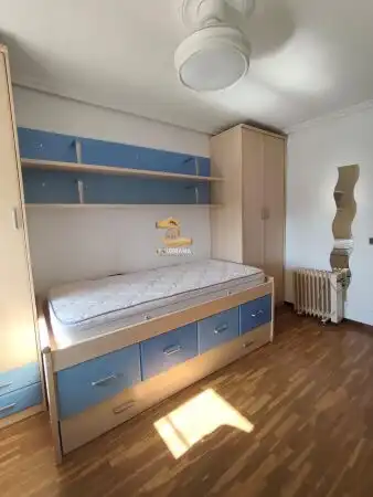 Flat with terrace to rent in SAAVEDRA Y FAJARDO, imagen 6