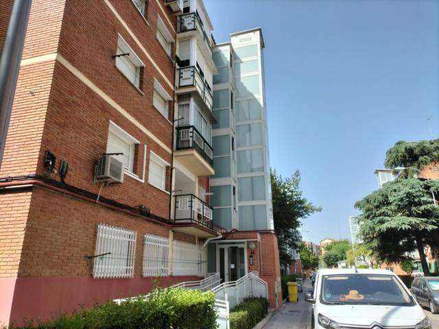 Piso en Venta en  JOSE DE CADALSO en Las Águilas