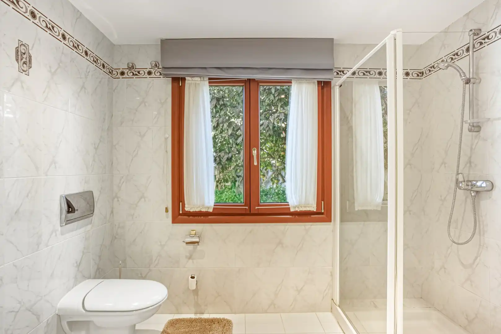Baño de Casa o chalet en venta en Estepona con Aire acondicionado, Jardín privado y Terraza