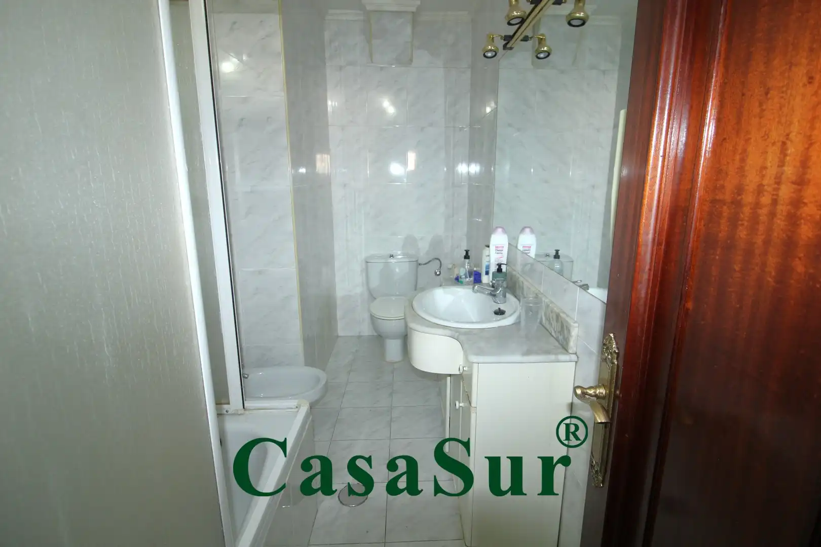 Baño de Piso en venta en Valladolid con Calefacción, Parquet y Terraza