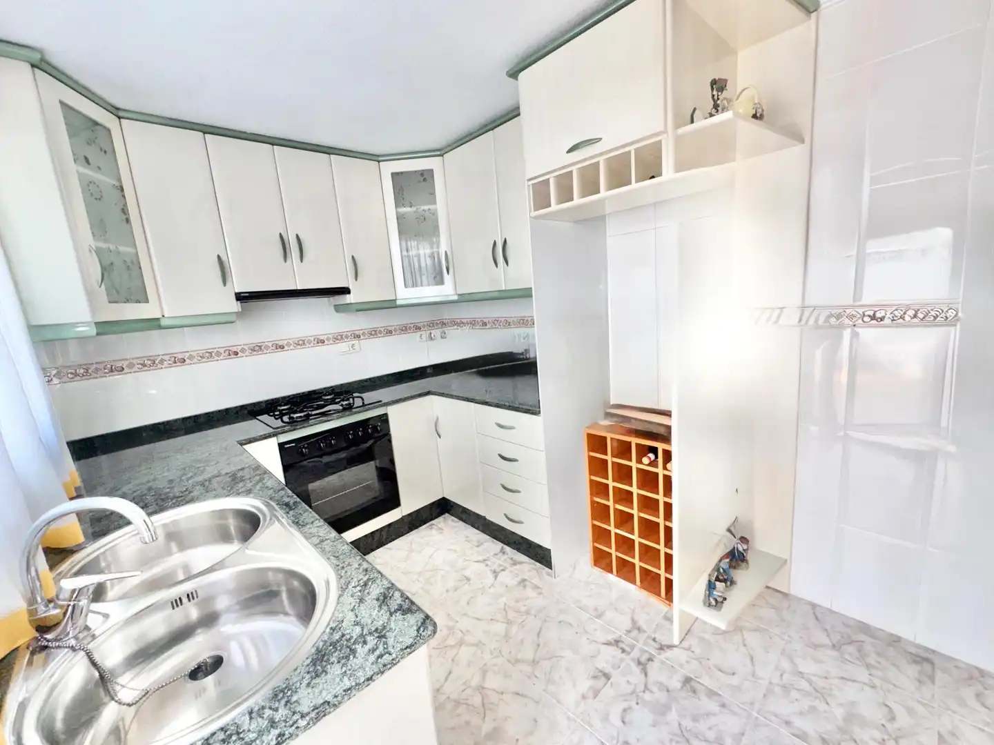 Casa amb terrassa en venda a Calle MONSEÑOR ESPINOSA 6, imagen 2
