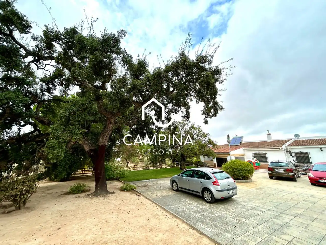 Vista exterior de Finca rústica en venda en Beas amb Aire condicionat, Jardí privat i Terrassa