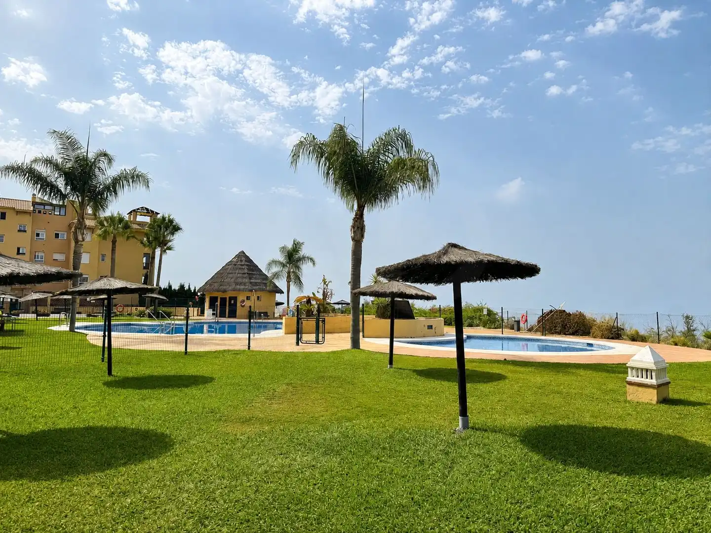 Piscina de Pis en venda en Rincón de la Victoria amb Aire condicionat, Terrassa i Piscina
