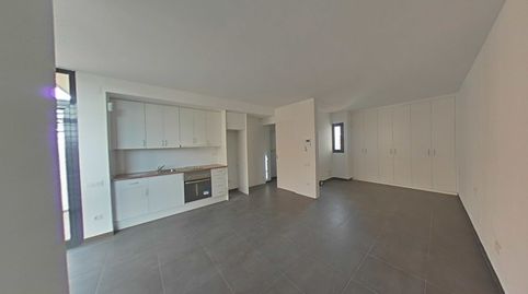 Foto 2 de Piso en venta en C/ Baltà de Cela , L'Espirall, Vilafranca del Penedès