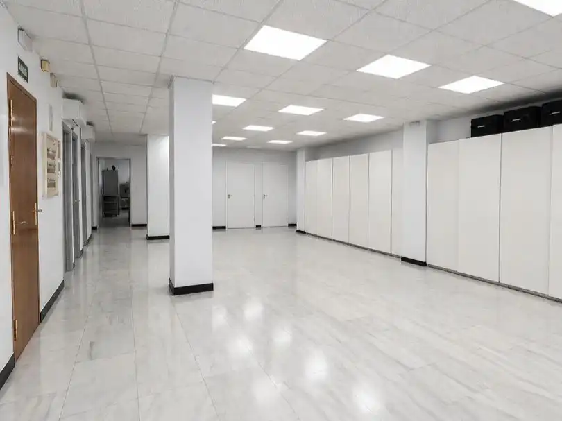 Local en venta en Madrid con Aire acondicionado, Calefacción y Alarma