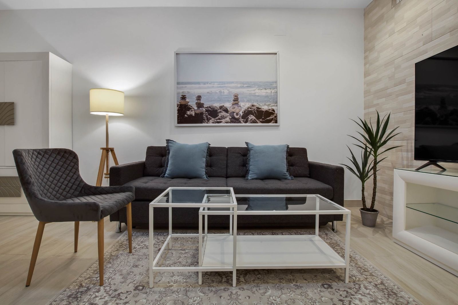 Sala d'estar de Apartament en venda en Torremolinos amb Aire condicionat i Moblat