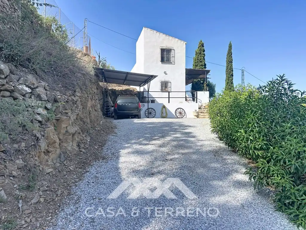 Houses for sale in Diseminados Benamayor, Cómpeta