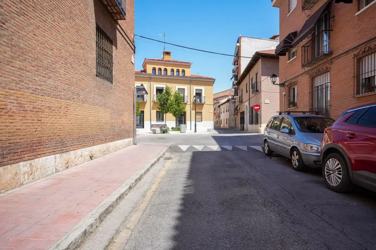 Exterior view of Ground floor for sale in Alcalá de Henares  with Air Conditioner, Heating and Terrace