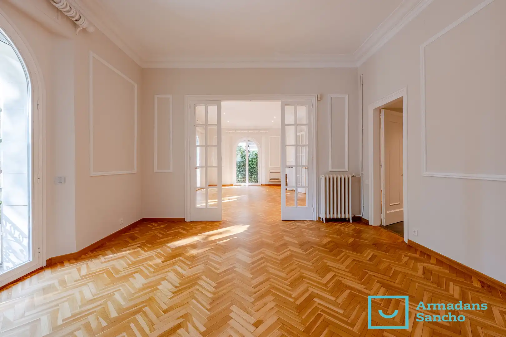 Ground floor for rent in Barcelona  with Private garden and Oven