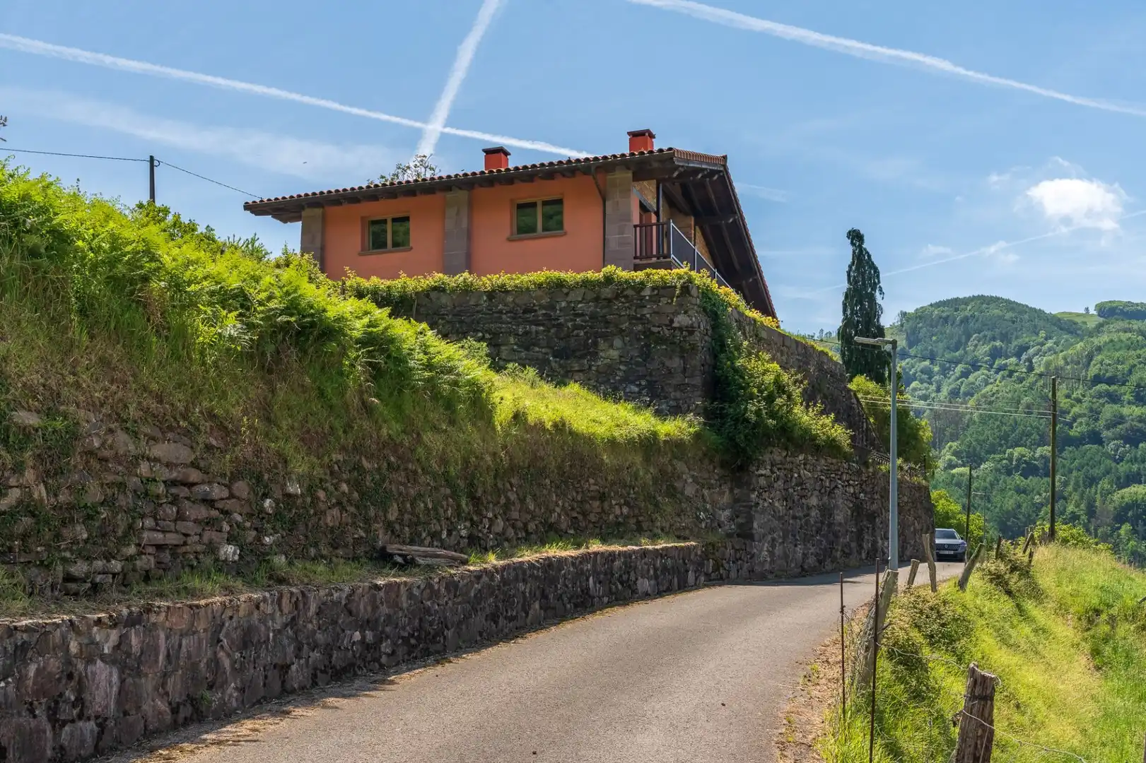 Vista exterior de Casa o chalet en venta en Elduain con Calefacción, Trastero y Amueblado