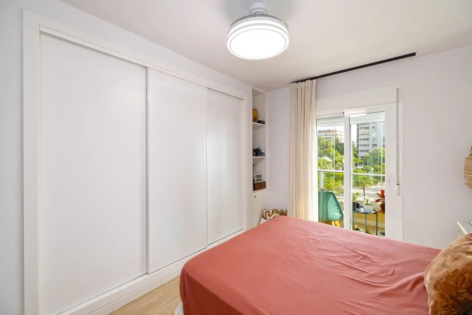 Bedroom of Flat for sale in Málaga  with Air Conditioner, Heating and Terrace